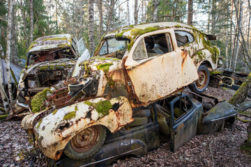 old rusty car