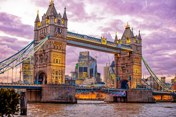 tower bridge london uk