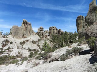 Fototapeta premium picturesque Valle de los Monjes - valley of the monks with rocks, mountains in Creel, Chihuahua, Mexico