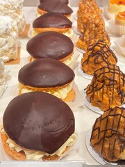 Bouchette cakes and anthills