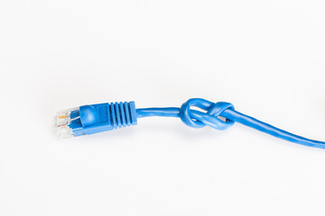 Knotted Network: Symbolizing Digital Connectivity Challenges