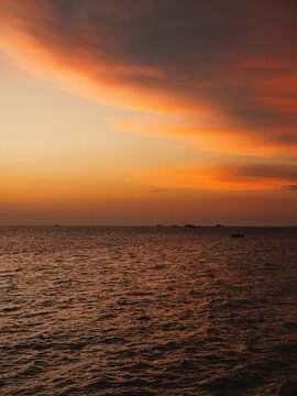 Sunset &eacute;blouissant au Gabon 