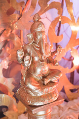 Obraz premium Ganesha statue with backlighting