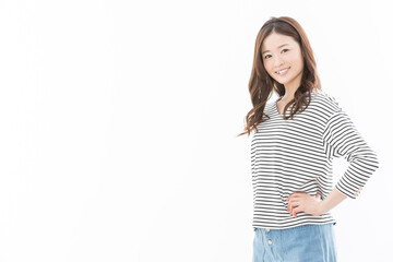 若い女性　ポーズ　腰　手
