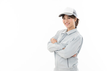 作業着の若い女性