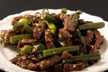 黒毛和牛　カイノミ　にんにくの芽炒め