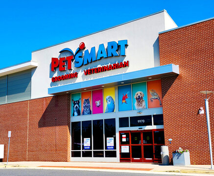 Pet Smart Store, Manassas, Virginia, USA