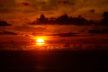 奄美大島の夏の夕景。