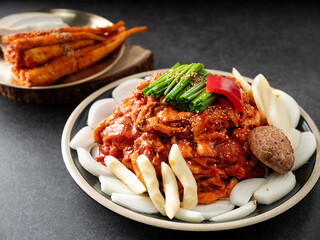 Duck meat marinated in spicy sauce