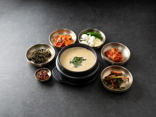 Hand-pulled Dough Soup with Perilla Seeds