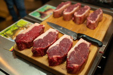 Comparison of US and German Steaks – Grilled Meat Styles and Culinary Differences