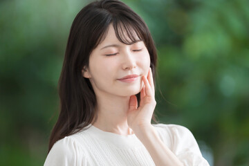 女性