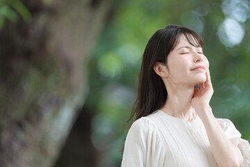 女性