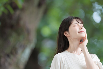 女性