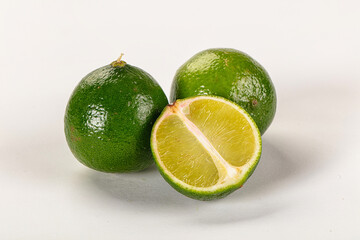 Ripe ggeen juicy lime heap