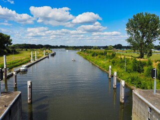 Ausblick über Maas bei Roermond in den Niederlanden