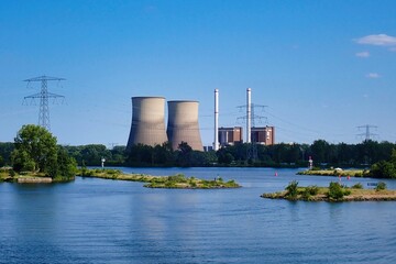 Obraz premium Gaskraftwerk zur Stromerzeugung in Maasbracht Niederlande
