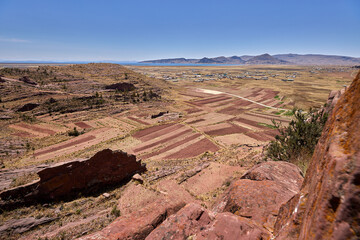 Aramu Muru, also known as the "Gate of the Gods," is a mysterious archaeological site located near the city of Puno in southeastern Peru.