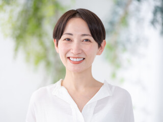 女性