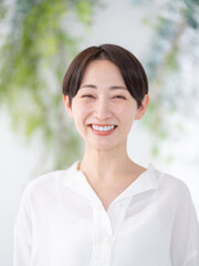 女性