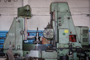 An old machine for manufacturing and processing metal parts