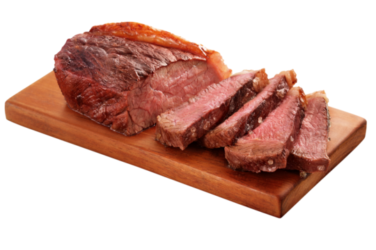 tábua com carne bovina assada isolado em fundo transparente