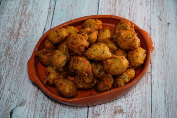 Porção de Bolinho de Arroz - Petiscos