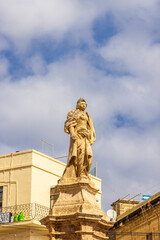 Malta, Birgu. Victory Monument at Vittoriosa Square.