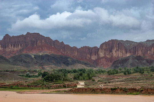 canyon，Danxia landform, Yadan landform