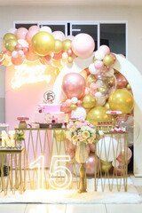 Festa de 15 anos cor de rosa