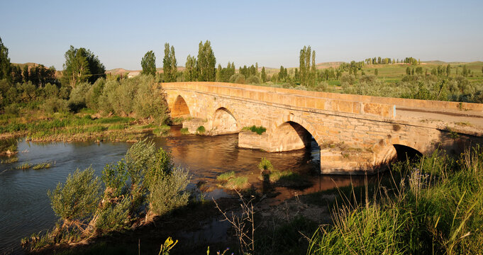 Yildiz Bridge, located in Yildizeli city of Turkey, was built by the Seljuks.