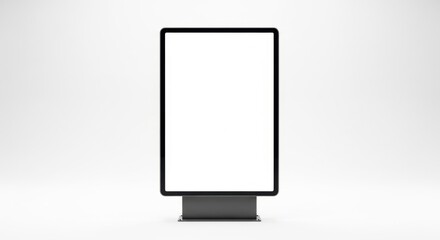 Maquette d’affiche extérieure sur support, vue de face, isolée sur fond blanc. Mockup d’un panneau publicitaire
