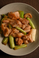  鶏もも肉のねぎ焼き