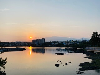 한라산과 노을