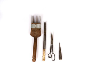 traditional carpet making tools