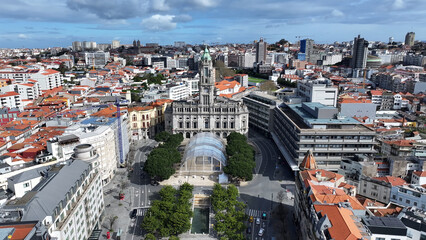 Obraz premium City Hall At Porto In Porto District Portugal. Downtown District. Medieval Buildings. Historical City Scene. City Hall At Porto District In Portugal. Tourism Landmarks.