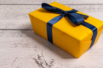 yellow gift box