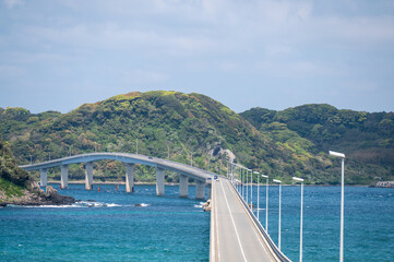 角島大橋、美しい海にかかる橋、山口県の絶景スポット