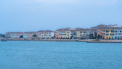 Obraz premium Scenic View of The Pearl Island in Qatar
