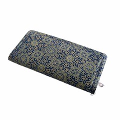 different types of handmade purses and clutches