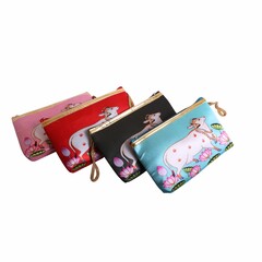 different types of handmade purses and clutches