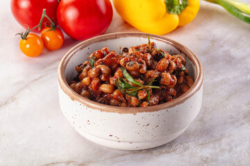 Black eye beans wutg tomato sauce