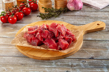 Raw beef cubes for cooking
