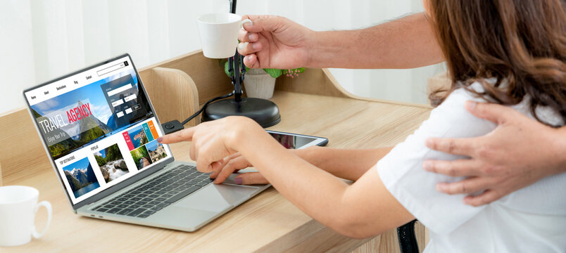 Online travel agency website for modish search and travel planning offers deal and package for flight , hotel and tour booking