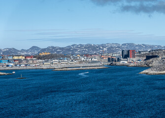 Obraz premium Isikkivik View of the city of Nuuk with the new airport runway on right in Greenland