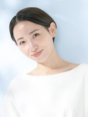 女性