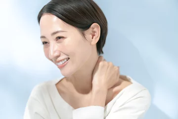  女性 © naka