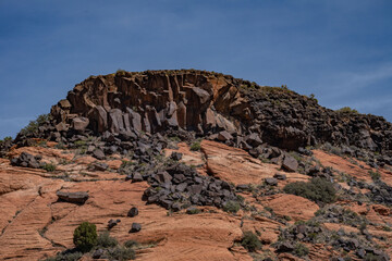  Santa Clara lava flow / basalt (Qbs) with Navajo Sandstone (Lower Jurassic), Snow Canyon State...