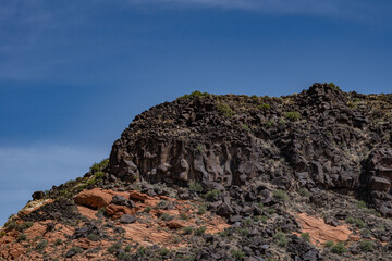  Santa Clara lava flow / basalt (Qbs) with Navajo Sandstone (Lower Jurassic), Snow Canyon State...