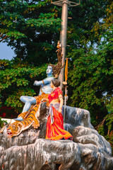 statue of shiva parvati